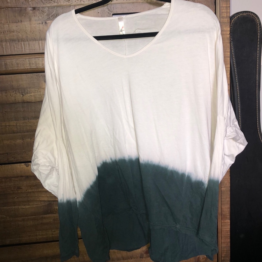 Super cute tie dye long sleeve!